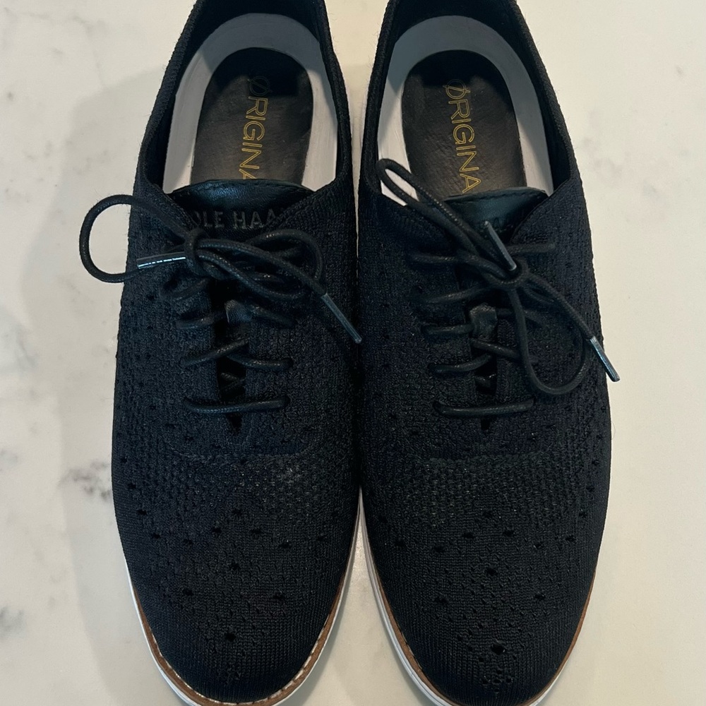 Cole Haan W14807 OriginalGrand Wingtip Oxford
with Stitchlite Womens 8.5